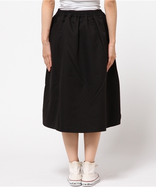 earth music&ecology(アースミュージックアンドエコロジー)の「ミモレフレアースカート(スカート・レディース・レッド/ウッド/キャメル/モスグリーン/ブラック/カーキ/ネイビー・FREE)」の12枚目の写真