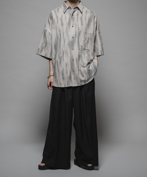 CASPER JOHN（キャスパージョン）の「Tie dye stripe over shirts/タイダイストライプオーバーシャツ（シャツ/ブラウス・メンズ・ホワイト/ブラック/グレイッシュベージュ・X-SMALL/SMALL/MEDIUM/LARGE）」の15枚目の写真