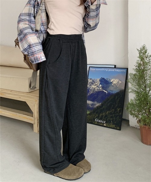 FREE STYLISTS(フリー スタイリスト)の「脇切り替えデザインスウェットパンツ(スウェットパンツ・レディース・ブラック/ライトグレー/チャコールグレー・M/L/XL/S)」の7枚目の写真