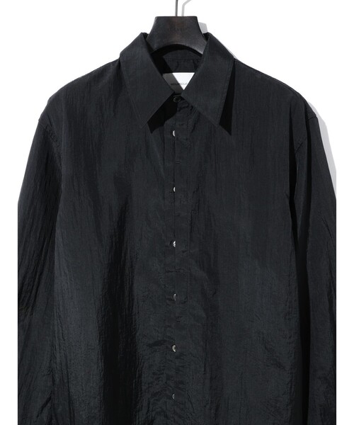 MIDIUMISOLID（ミディウミソリッド）の「MIDIUMISOLID Men’s フライフロントナイロンシャツ（シャツ/ブラウス・メンズ・ベージュ/ブラック/オフホワイト・48）」の17枚目の写真