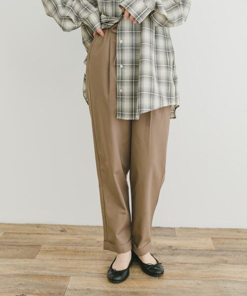 ITEMS URBANRESEARCH（アイテムズ アーバンリサーチ）の「リネン混イージーパンツ（その他パンツ・レディース・モカ/ブルー/ライトベージュ・MEDIUM/SMALL）」の16枚目の写真