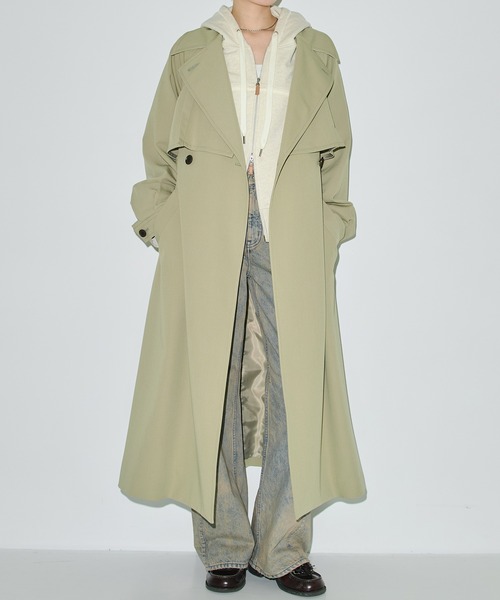 PUBLIC TOKYO（パブリックトウキョウ）の「シックオーバーラップコート（トレンチコート・レディース・アイボリー/ベージュ/ダークグレー・1/2）」の8枚目の写真