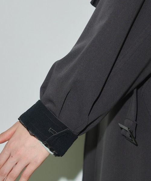 PUBLIC TOKYO（パブリックトウキョウ）の「シックオーバーラップコート（トレンチコート・レディース・アイボリー/ベージュ/ダークグレー・1/2）」の11枚目の写真