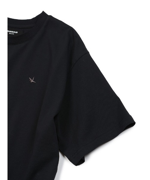 1piu1uguale3 RELAX(ウノピュウノウグァーレトレリラックス)の「1PIU1UGUALE3 RELAX (ウノ ピュ ウノ ウグァーレ トレ リラックス) 別注 裾&バックロゴ クルーネック 半袖 Tシャツ 1PRUST25119SZ(Tシャツ/カットソー・メンズ・ホワイト/ブラック・S/M/L/LL/2XL)」の5枚目の写真