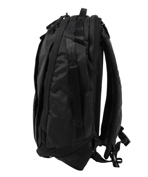 BEAMS(ビームス)の「【MORE VARIATION 開催中】ABLE CARRY / Max EDC X-Pac(バックパック/リュック・メンズ・ブラック・ONE SIZE)」の9枚目の写真