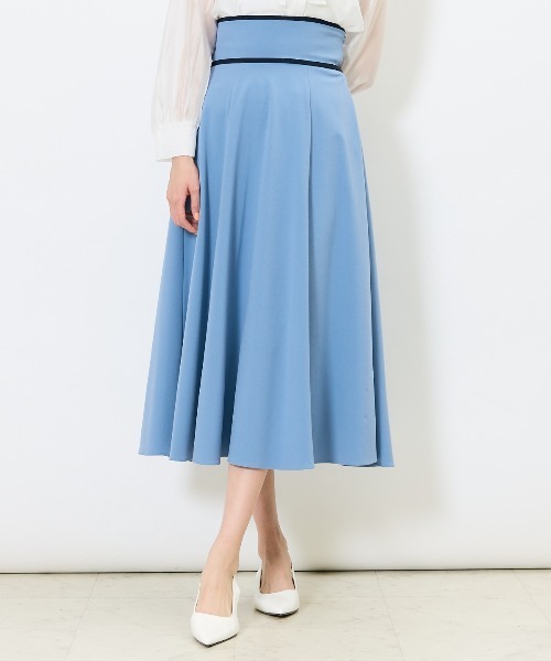 AND COUTURE（アンドクチュール）の「パイピングバックレースアップスカート（スカート・レディース・ブラック/ブルー/ベージュ・MEDIUM/SMALL）」の20枚目の写真