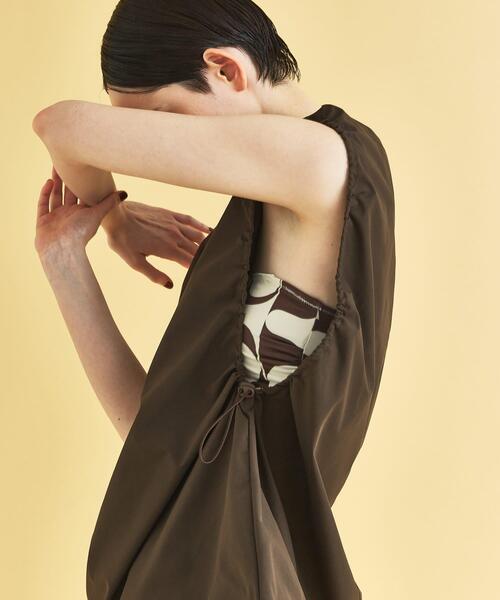 URBAN RESEARCH（アーバンリサーチ）の「『2サイズ展開』『UVカット』Swim URBAN RESEARCH　スイムドロストノースリーブ（水着・レディース・ブラウン/ブラック・SMALL/MEDIUM）」の21枚目の写真