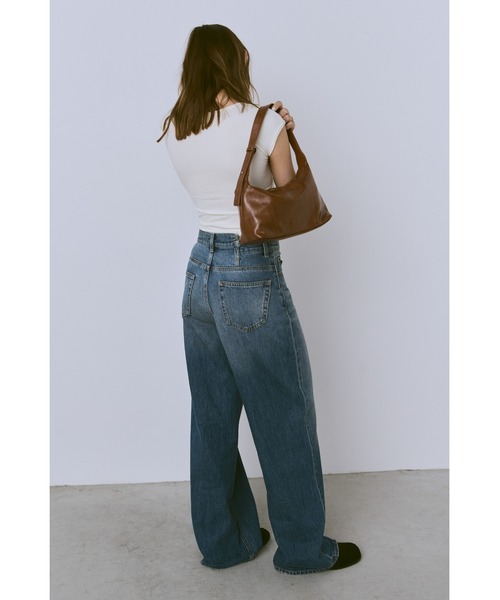 un/neu（アンノイ）の「ソフトフェイクレザーワンハンドルミニバッグ/ ペットボトル収納可能 / ショルダーバッグ / 軽量（ショルダーバッグ・レディース・アイボリー/ブラック/ブラウン・FREE）」の7枚目の写真