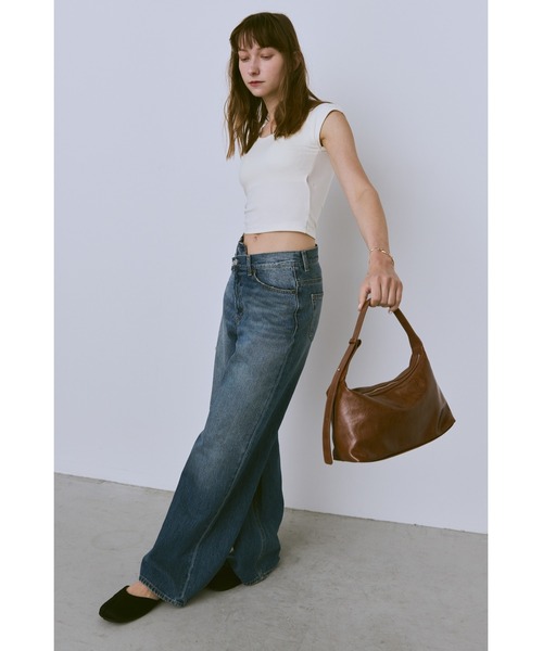 un/neu（アンノイ）の「ソフトフェイクレザーワンハンドルミニバッグ/ ペットボトル収納可能 / ショルダーバッグ / 軽量（ショルダーバッグ・レディース・アイボリー/ブラック/ブラウン・FREE）」の8枚目の写真