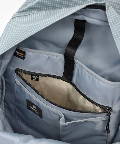 TRAVEL SHOP MILESTO(トラベルショップミレスト)の「TROT SPECTRA バックパック M(バックパック/リュック・レディース・グレー系その他/ブラック/その他・フリ-)」の20枚目の写真