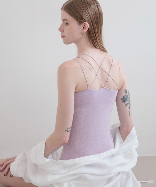 bijorie（ビジュリィ）の「【bijorie】カップ付き モチモチコットンバッククロスキャミ／NEW BASIC series（インナーウェア/肌着・レディース・ブラック/ナチュラル/ラベンダー・MEDIUM/LARGE/LG）」の5枚目の写真