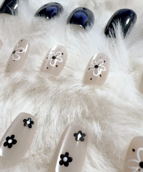 セール】ネイルチップ ショート キラキラ（ネイルシール/ネイルチップ