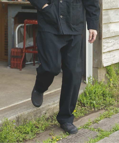 MR.OLIVE（ミスターオリーブ）の「RINSE WASH 12oz CRUNCH DEINIM / WIDE TAPERED BELTED JEANS（デニムパンツ・メンズ・ブラック/インディゴブルー・SMALL/MEDIUM/LARGE）」の2枚目の写真