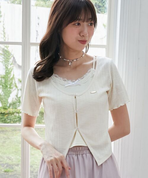 MAJESTIC LEGON（マジェスティックレゴン）の「キャミレイヤードライク半袖トップス（Tシャツ/カットソー・レディース・アイボリー/ブラック系その他/ホワイト系その他2/ピンク系その他2/ブルー系その他2・MEDIUM）」の2枚目の写真