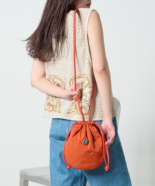 CIAOPANIC TYPY（チャオパニックティピー）の「スタッズ付き巾着BAG（ハンドバッグ・レディース・オレンジ/ブラック/カーキ・ONE SIZE）」の8枚目の写真