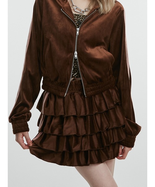 jouetie（ジュエティ）の「ベロアラインティアードミニスカート【セットアップ対応】冬服（スカート・レディース・ネイビー/ブラウン/グレー/ブラック・MEDIUM）」の4枚目の写真