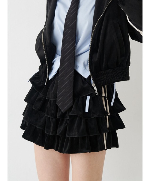 jouetie（ジュエティ）の「ベロアラインティアードミニスカート【セットアップ対応】冬服（スカート・レディース・ネイビー/ブラウン/グレー/ブラック・MEDIUM）」の2枚目の写真