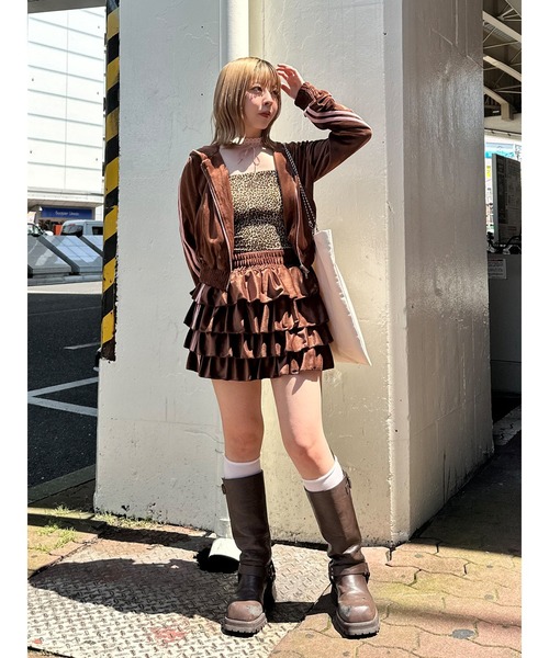jouetie（ジュエティ）の「ベロアラインティアードミニスカート【セットアップ対応】冬服（スカート・レディース・ネイビー/ブラウン/グレー/ブラック・MEDIUM）」の11枚目の写真