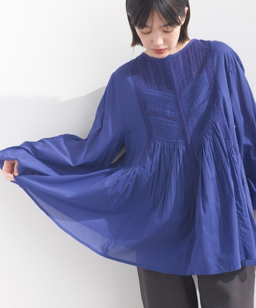 OMNES（オムネス）の「コットンボイルレース切り替えプルオーバーブラウス（シャツ/ブラウス・レディース・ベージュ/ホワイト/ブルー/ブラック・FREE）」の16枚目の写真