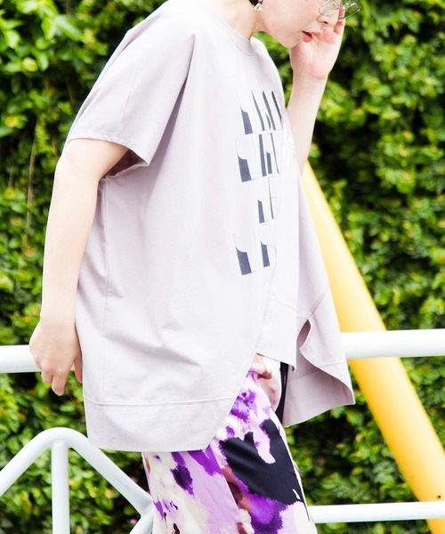 OSMOSIS(オズモーシス)の「切替プリントプルオーバー(Tシャツ/カットソー・レディース・ホワイト/ライトグレー/ブラック・ONE SIZE)」の9枚目の写真