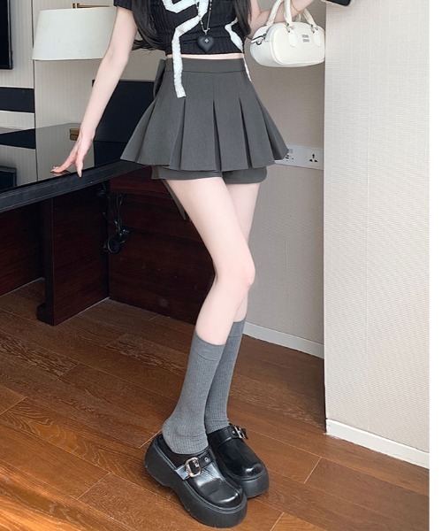 kirakiraShop(キラキラショップ)の「バック リボン プリーツ スカート パンツ(スカート・レディース・グレー/ブラック・M/L/S)」の12枚目の写真