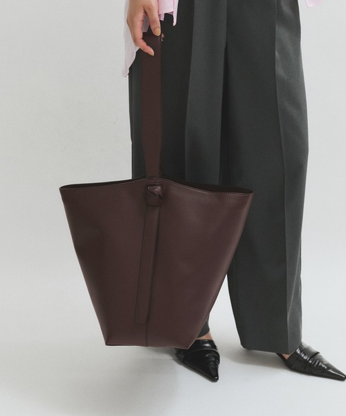 ADAM ET ROPE'（アダムエロペ）の「ムスビ3WAYワンショルダーバッグ（ショルダーバッグ・レディース・ブラック/カーキ/ワイン・FREE）」の8枚目の写真