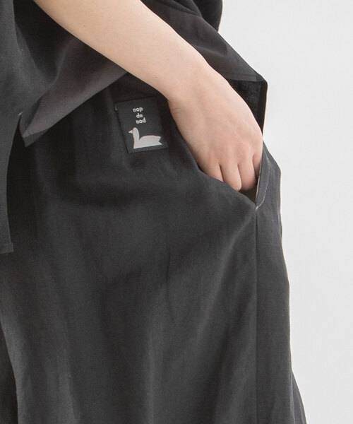 nop de nod(ノップドゥノッド)の「Cornetラップ風キュロットパンツ(その他パンツ・レディース・ブラック/ネイビー・M)」の11枚目の写真