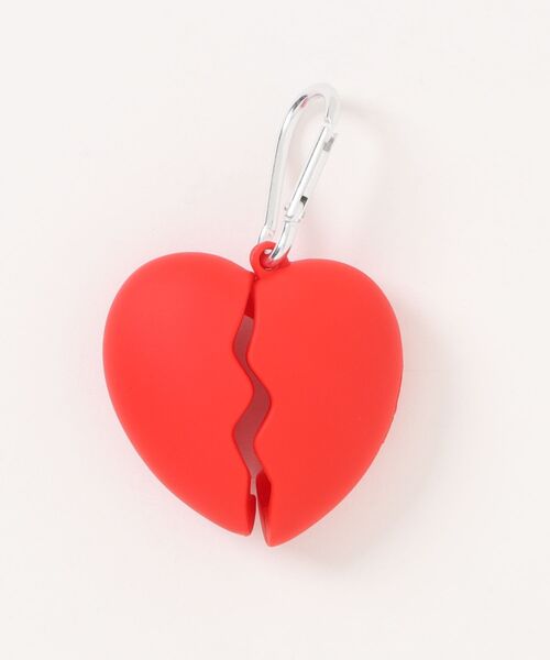 Fun & Daily（ファンアンドデイリー）の「Silicon Heart AirPods4 Case / エアポッズ４（ヘッドフォン/イヤホン・レディース・レッド・FREE）」の3枚目の写真