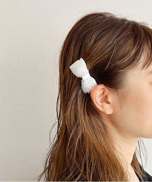 PICCIN(ピッチン)の「キラキラリボンヘアークリップ(バレッタ/ヘアクリップ・レディース・オフホワイト/ブラック/ネイビー・FREE)」の1枚目の写真