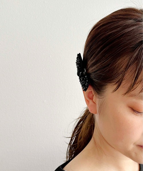 PICCIN(ピッチン)の「キラキラリボンヘアークリップ(バレッタ/ヘアクリップ・レディース・オフホワイト/ブラック/ネイビー・FREE)」の16枚目の写真
