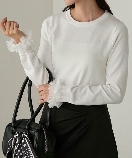 Cherir Mignon(シェリルミニョン)の「【Cherir Mignon】袖チュールフリルニットプルオーバー(ニット/セーター・レディース・ブラック/アイボリー・FREE)」の11枚目の写真