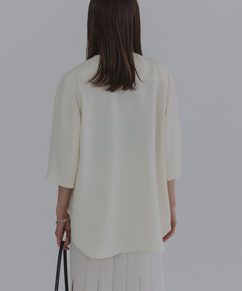 Noble(ノーブル)の「ELENI/エルニ ライトクロスハーフスリーブジャケット(ノーカラージャケット・レディース・ホワイト/ブラック・FREE)」の19枚目の写真
