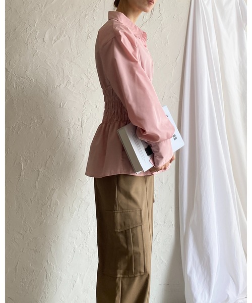 She's Closet(シーズクローゼット)の「ビスチェ風長袖ブロードシャーリングシャツブラウス(シャツ/ブラウス・レディース・ホワイト/ブルー/ブラック/ピンク・FREE)」の22枚目の写真
