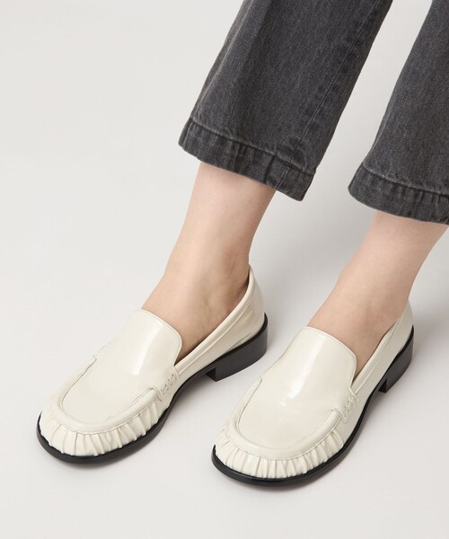 SY UNITED ARROWS(シーユナイテッドアローズ)の「<SY> オブリークローファー フラット30↑(ローファー・レディース・オフホワイト/ブラック/レッド・22.5cm/23cm/23.5cm/24cm/24.5cm/25cm)」の18枚目の写真