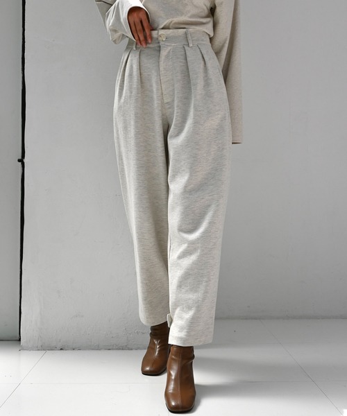 WILLFULLY（ウィルフリー）の「hem button side tuck tapered PT（その他パンツ・レディース・ブラック/グレー/オートミール・FREE）」の16枚目の写真