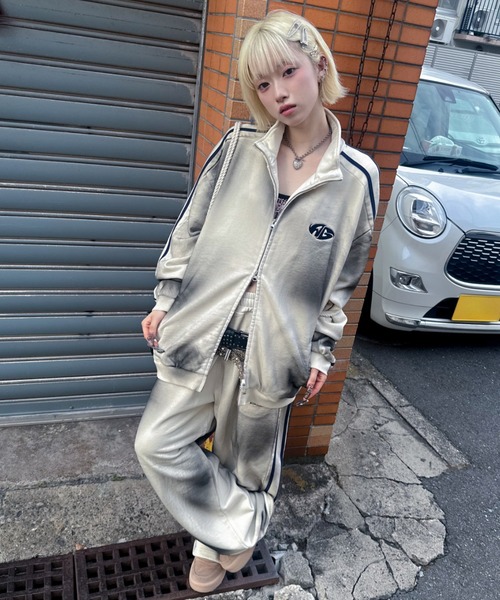 A'gem(エージェム)の「A'GEM/9 × .kom 『A'gem/エージェム』 ライン加工スウェットパンツ(スウェットパンツ・メンズ・アイボリー/ブルー/チャコールグレー・FREE)」の13枚目の写真