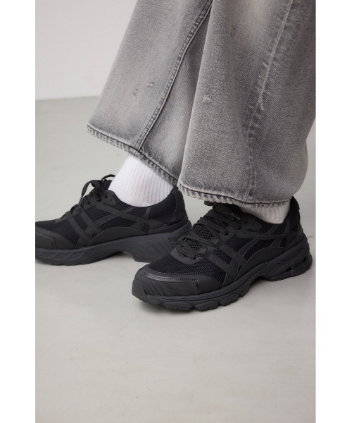 AZUL by moussy（アズールバイマウジー）の「ミックスマテリアルスニーカー（スニーカー・メンズ・ブラック・SMALL/MEDIUM/LARGE）」の2枚目の写真