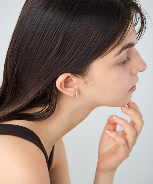 ete（エテ）の「[カラーリスト] ビジュー リバーシブル ピアス ミストピンク（ピアス（片耳用）・レディース・ピンクゴールド・FREE）」の5枚目の写真