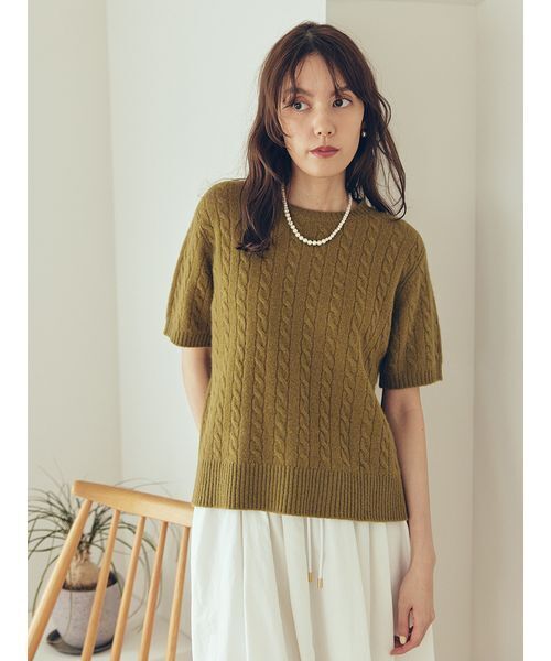 Mila Owen(ミラオーウェン)の「【セットアップ対応】カシミヤタッチケーブルニットプルオーバー(ニット/セーター・レディース・キャメル/マルチ/オリーブ・1/0)」の2枚目の写真