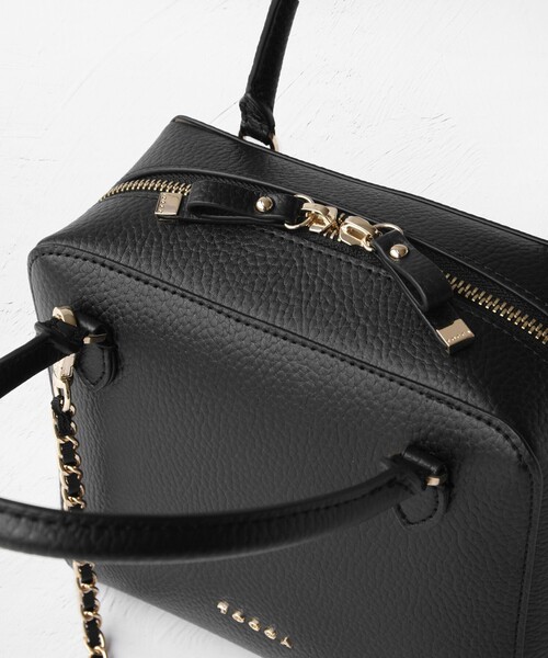 TOCCA（トッカ）の「ECLAT CARRE LEATHERBAG レザーバッグ（ハンドバッグ・レディース・ベージュ系/ブラック系/アイボリー系/ブルー系・F）」の11枚目の写真