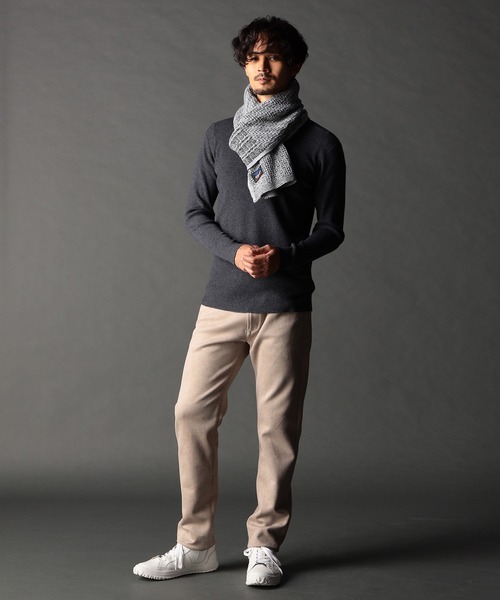 NICOLE CLUB FOR MEN（ニコルクラブフォーメン）の「編地切替 プレーティングマフラー（マフラー・メンズ・ブラック系/ホワイト系2/ホワイト系1・FREE）」の9枚目の写真