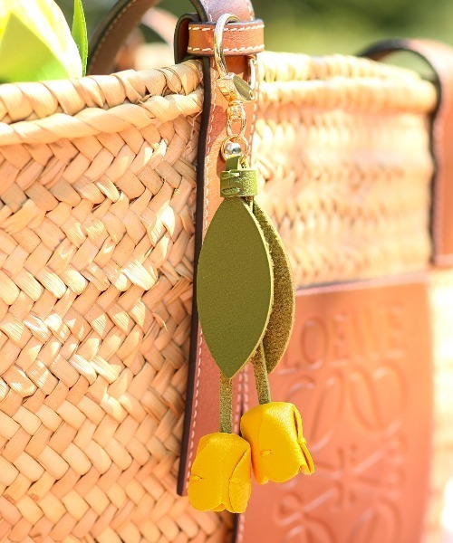 セール】PUレザーチューリップチャーム レザーチャーム フラワー 花