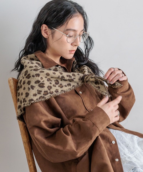 LOWRYS FARM(ローリーズファーム)の「キモウサンカクスカーフ 580780(ストール/ショール・レディース・ベージュ/ブラウン/グレー/レオパード・FREE)」の9枚目の写真