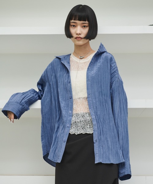 AIC.(エーアイシー)の「2WAYワッシャー加工シャツ/ハイネックトップス(シャツ/ブラウス・レディース・ブラック/オフホワイト/ブルー・FREE)」の3枚目の写真