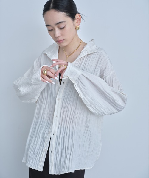 AIC.(エーアイシー)の「2WAYワッシャー加工シャツ/ハイネックトップス(シャツ/ブラウス・レディース・ブラック/オフホワイト/ブルー・FREE)」の5枚目の写真