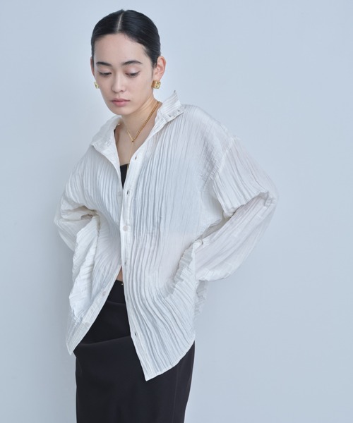 AIC.(エーアイシー)の「2WAYワッシャー加工シャツ/ハイネックトップス(シャツ/ブラウス・レディース・ブラック/オフホワイト/ブルー・FREE)」の6枚目の写真