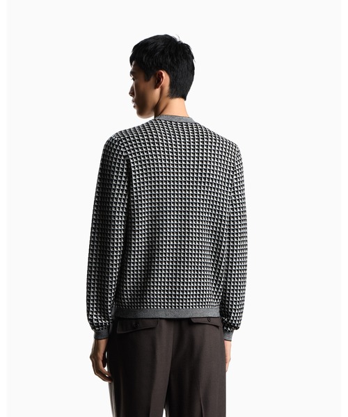 EMPORIO ARMANI（エンポリオアルマーニ）の「【エンポリオ アルマーニ】セーター バージンウール リピートイーグル ジャカードモチーフ（ニット/セーター・メンズ・ブラック・LARGE/MEDIUM/SMALL/X-LARGE）」の2枚目の写真