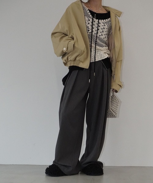 chuclla（チュクラ）の「スタンドネック ショートブルゾン chw25a072（ブルゾン・レディース・ベージュ・FREE）」の2枚目の写真