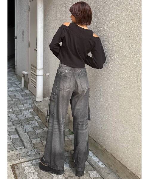 MURUA（ムルーア）の「2wayカーゴデニム（デニムパンツ・レディース・ブラック/ライトブルー・1/2）」の11枚目の写真