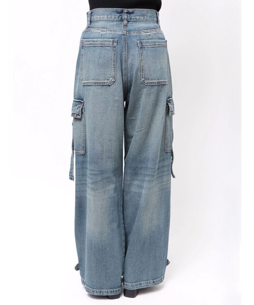 MURUA（ムルーア）の「2wayカーゴデニム（デニムパンツ・レディース・ブラック/ライトブルー・1/2）」の20枚目の写真